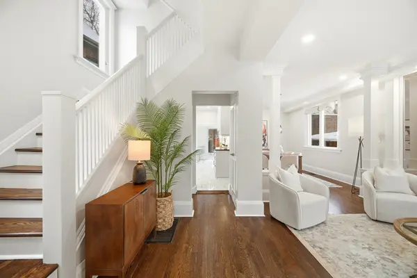 Toronto E03, ON M4K 2V1,106 Ellerbeck ST