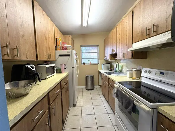 Pompano Beach, FL 33064,1310 NE 44th St