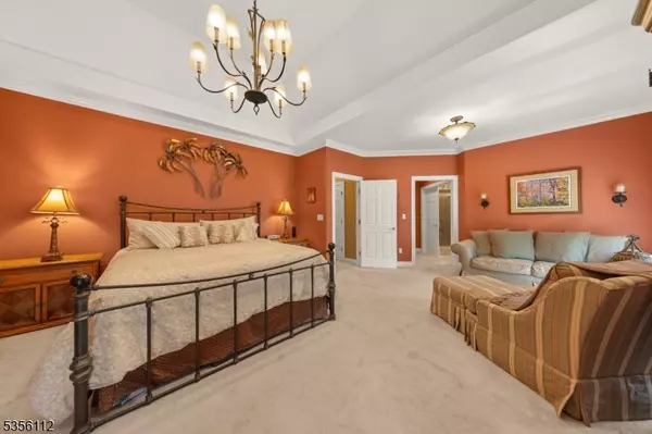 Hardyston Twp., NJ 07419,2 Sutton Ct