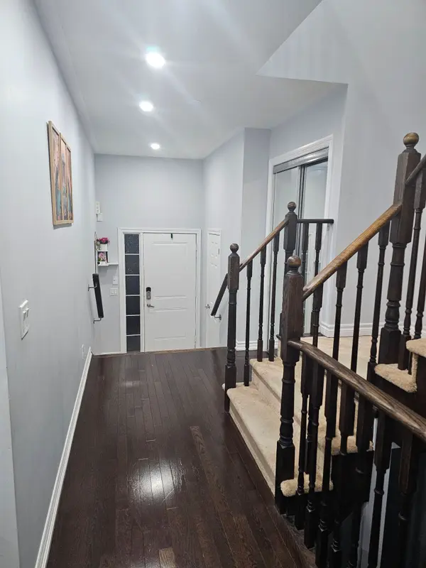 Oshawa, ON L1L 0J6,106 Nearco Gate N