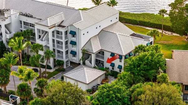 Stuart, FL 34996,184 NE Edgewater Dr #1001