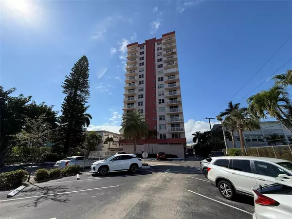 Hallandale Beach, FL 33009,3161 S Ocean Dr #901