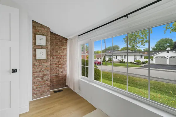 East Gwillimbury, ON L0G 1M0,17 Mill ST