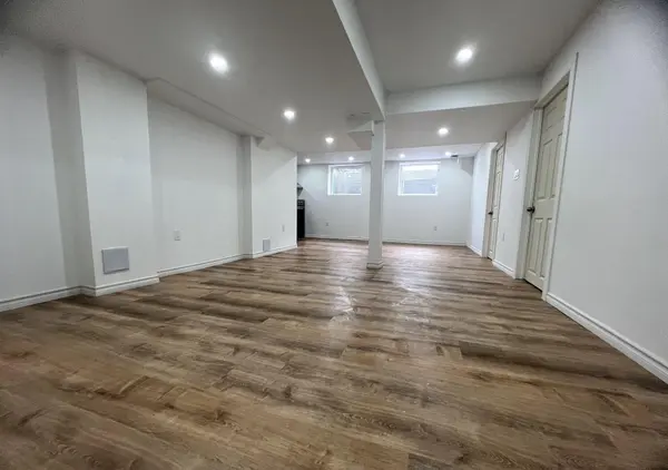 New Tecumseth, ON L0G 1W0,4 Pridham (basement ) PL