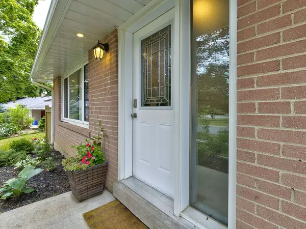 Halton Hills, ON L7G 1L6,50 Mcgilvray CRES