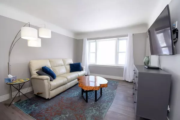 Hamilton, ON L8V 3G6,302 East 27th ST