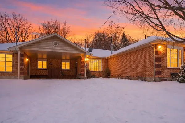 31 Galileo BLVD, Brantford, ON N3R 7Y3