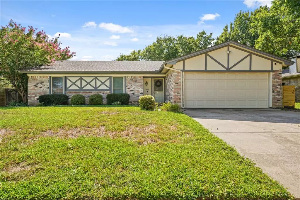 Bedford, TX 76021,2917 Highgate Lane