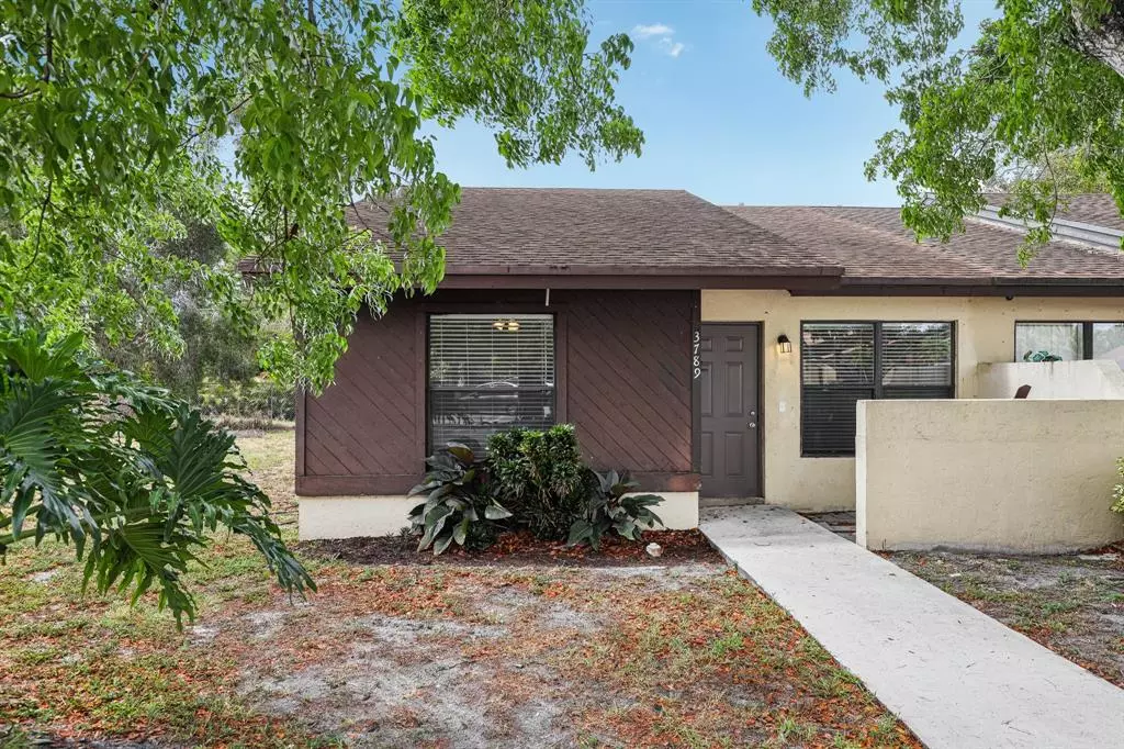 Greenacres, FL 33463,3789 Mil Pond Ct