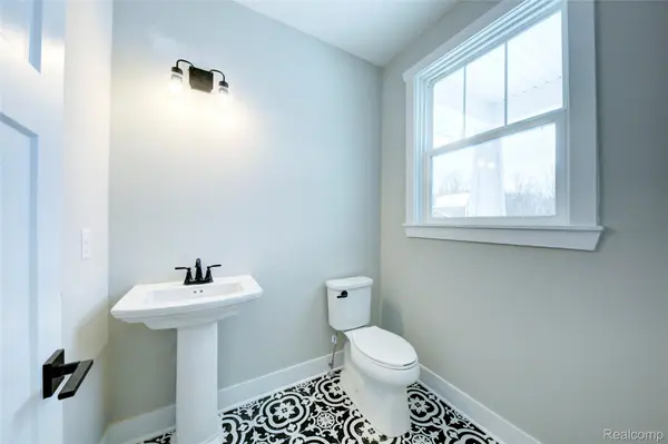 Howell, MI 48843,676 ROUND ROCK DR