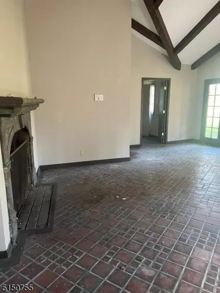 Hamburg Boro, NJ 07419,30 Gingerbread Castle Rd