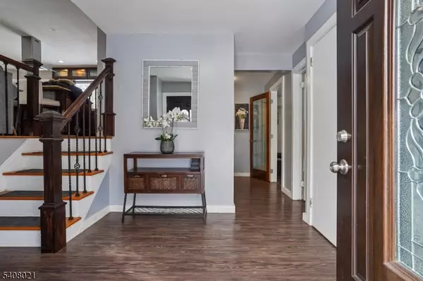 West Orange Twp., NJ 07052,6 Connel Dr