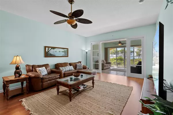 Hutchinson Island, FL 34949,23 Harbour Isle Dr #102