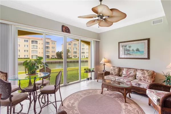 Hutchinson Island, FL 34949,19 Harbour Isle Drive W #106