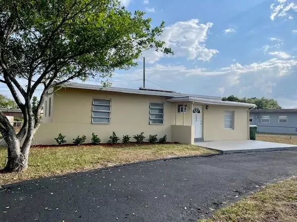 1000 NW 11th Ct, Fort Lauderdale, FL 33311