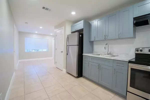 Fort Pierce, FL 34950,508 N 23rd St