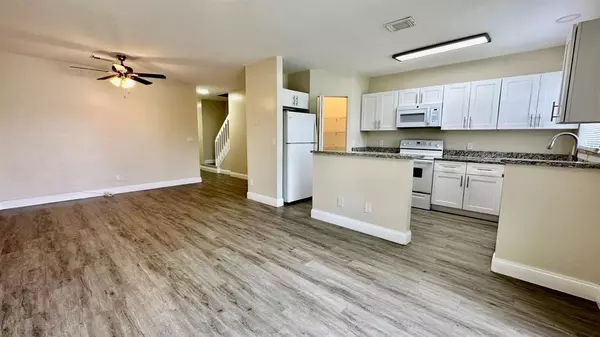 6910 NW 70TH AVE #6910, Tamarac, FL 33321