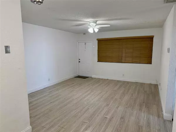 Coral Springs, FL 33065,2646 Riverside Dr #2646