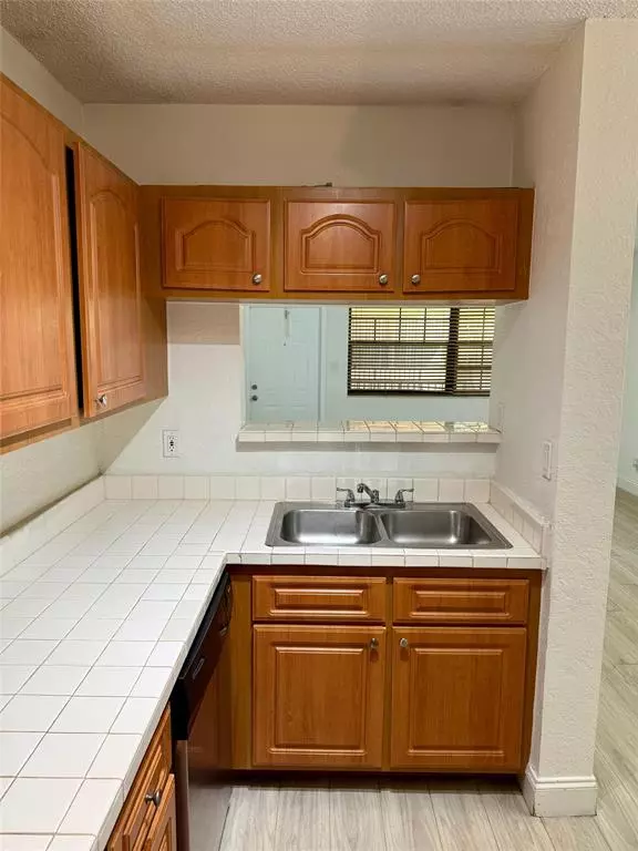 Coral Springs, FL 33065,2646 Riverside Dr #2646