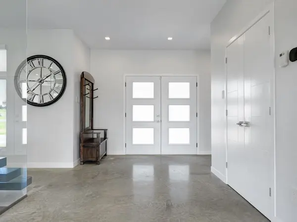 South Stormont, ON K0C 1P0,46 Forest Hill RD