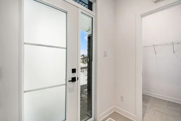 Clarence-rockland, ON K4K 0M6,94 RUTILE ST