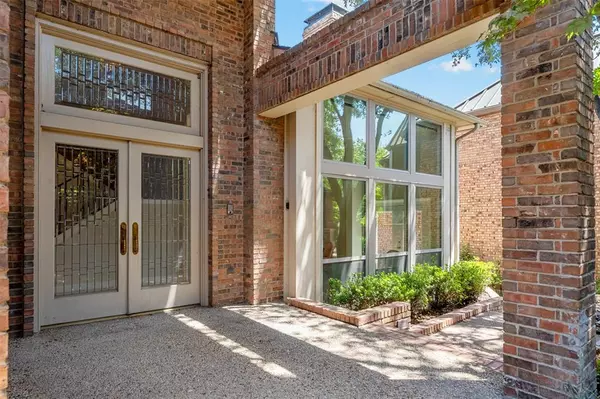 Dallas, TX 75225,4 Braewick Court