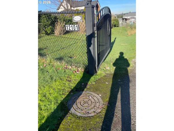 12101 NW 17TH AVE, Vancouver, WA 98685