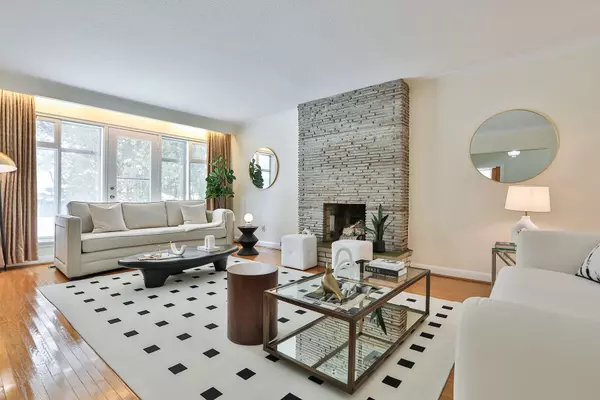 Toronto C14, ON M2N 4P8,12 Feldbar CT