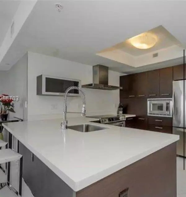 Sunny Isles Beach, FL 33160,150 Sunny isles #1802