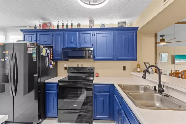 Margate, FL 33063,5836 Coral Lake Dr #312