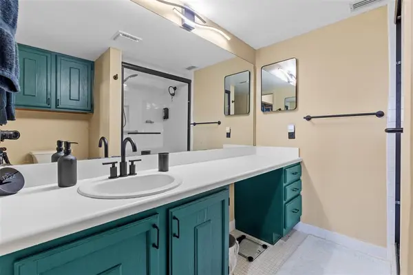 Margate, FL 33063,5836 Coral Lake Dr #312