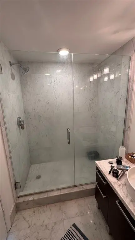 Miami, FL 33132,253 NE 2nd Street #2804