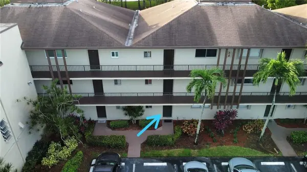 Lauderhill, FL 33351,7710 NW 50th St #106