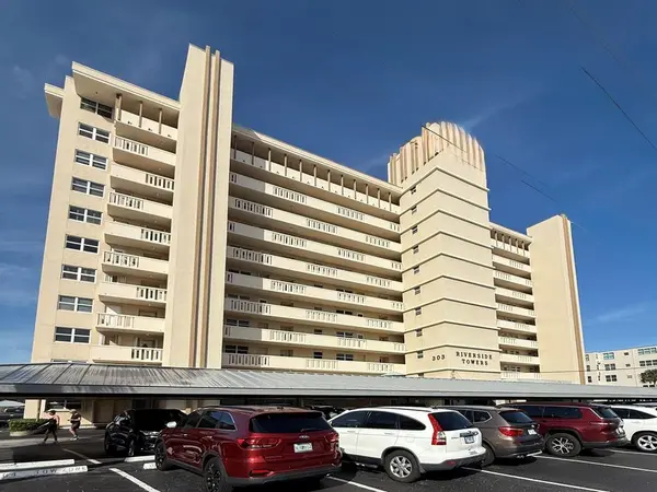 303 N Riverside Dr #503, Pompano Beach, FL 33062