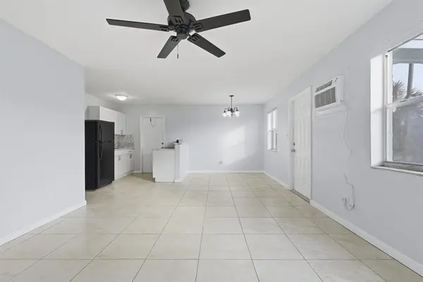 Fort Lauderdale, FL 33311,533 NW 15th Way