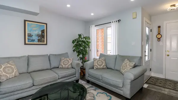 Barrie, ON L4N 0R5,3 Coleman DR