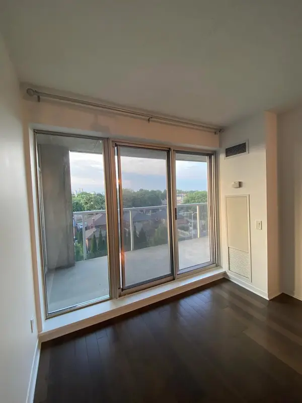 Toronto W08, ON M8Z 0A8,1050 The Queensway N/A #414