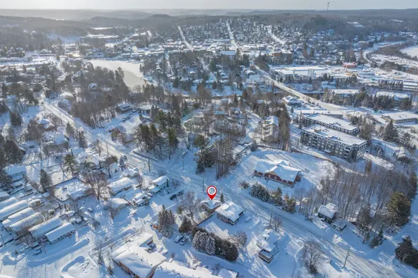 Huntsville, ON P1H 1L8,60 West RD W