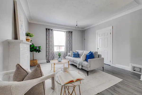 Hamilton, ON L8L 5Y3,4 Madison AVE