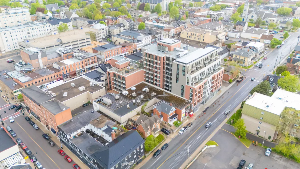 Kingston, ON K7L 1B3,223 Princess ST #526