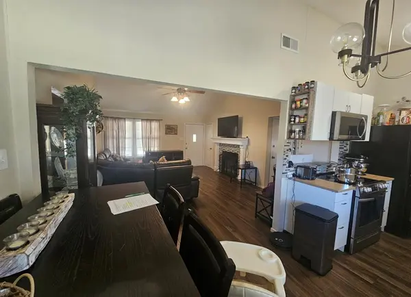 Burleson, TX 76028,520 Post Oak Lane