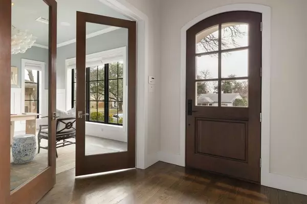 Dallas, TX 75214,6455 Vanderbilt Avenue