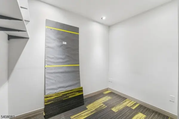 123 Columbia Tpke, Florham Park Boro, NJ 07932