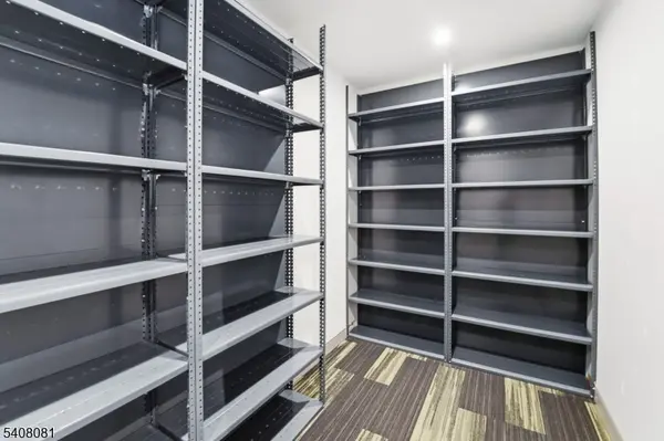 123 Columbia Tpke, Florham Park Boro, NJ 07932