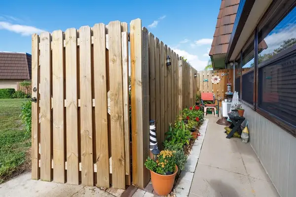 Stuart, FL 34997,6197 SE Riverboat Dr