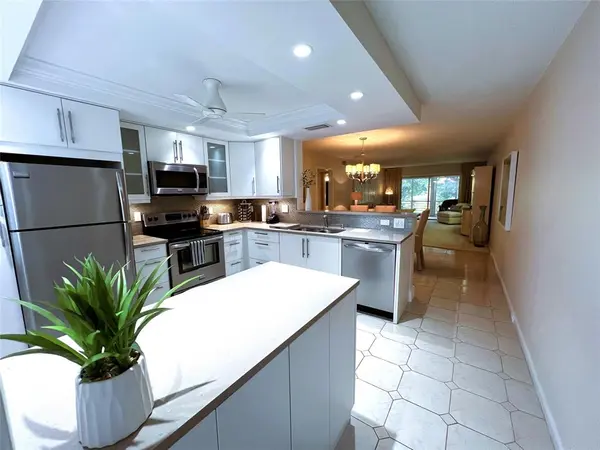 Coconut Creek, FL 33066,3202 Portofino Point #L-2