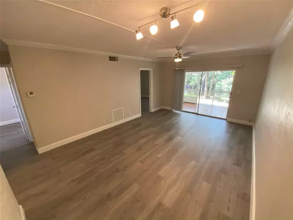 1400 NE 57th St #104, Fort Lauderdale, FL 33334