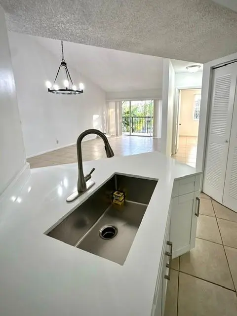 Coral Springs, FL 33067,9033 Wiles Rd #304