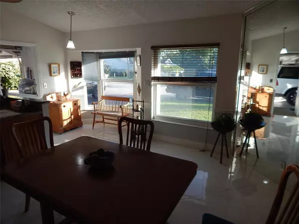 Plantation, FL 33324,7921 NW 4th St