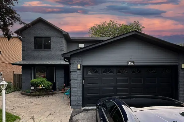 162 Walton DR #Basement, Aurora, ON L4G 3R8